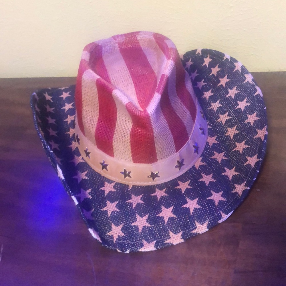 It is a cowboy hat brand new never worn, I’m selling it for $15 bc i want it……..